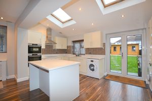 Photo 15- click for photo gallery